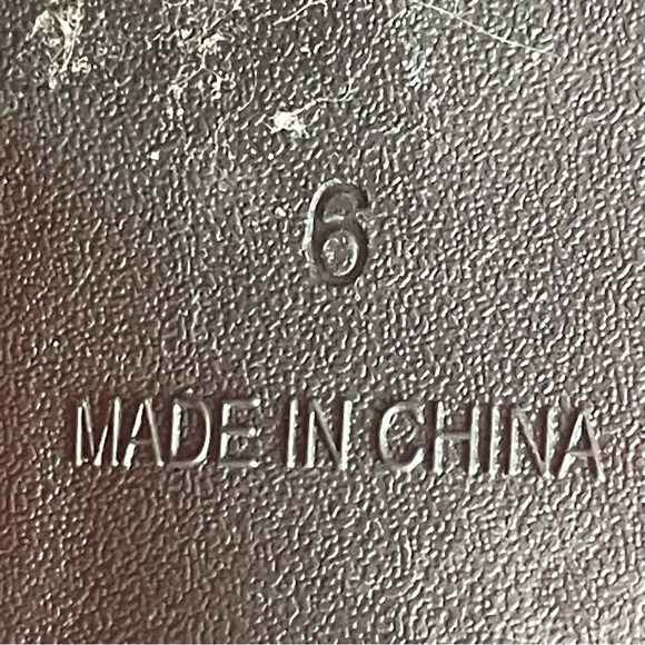 Avon black and white slip on flats - Picture 6 of 6